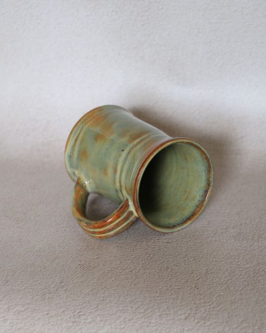 Mug vert/brun en grès