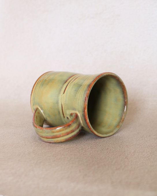 Mug anse large émail vert/brun